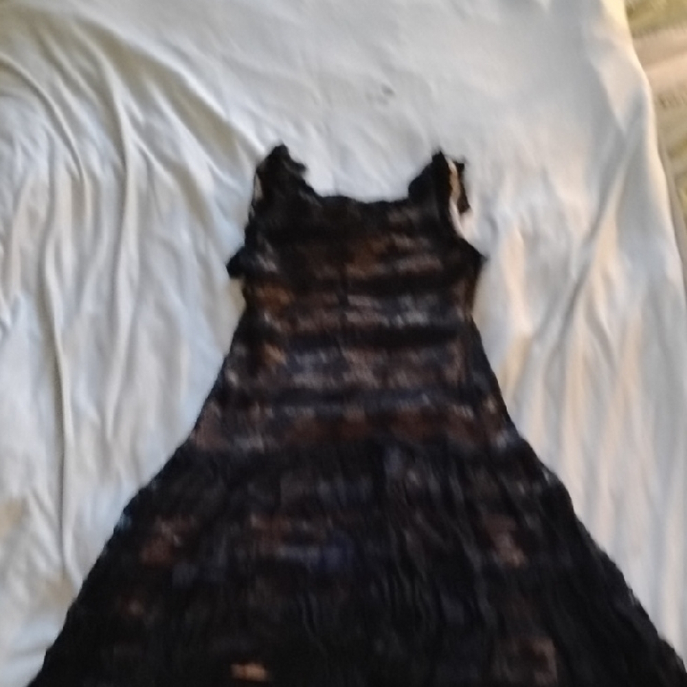 Max Studio Black and Cream Dress - Picture 4 of 5